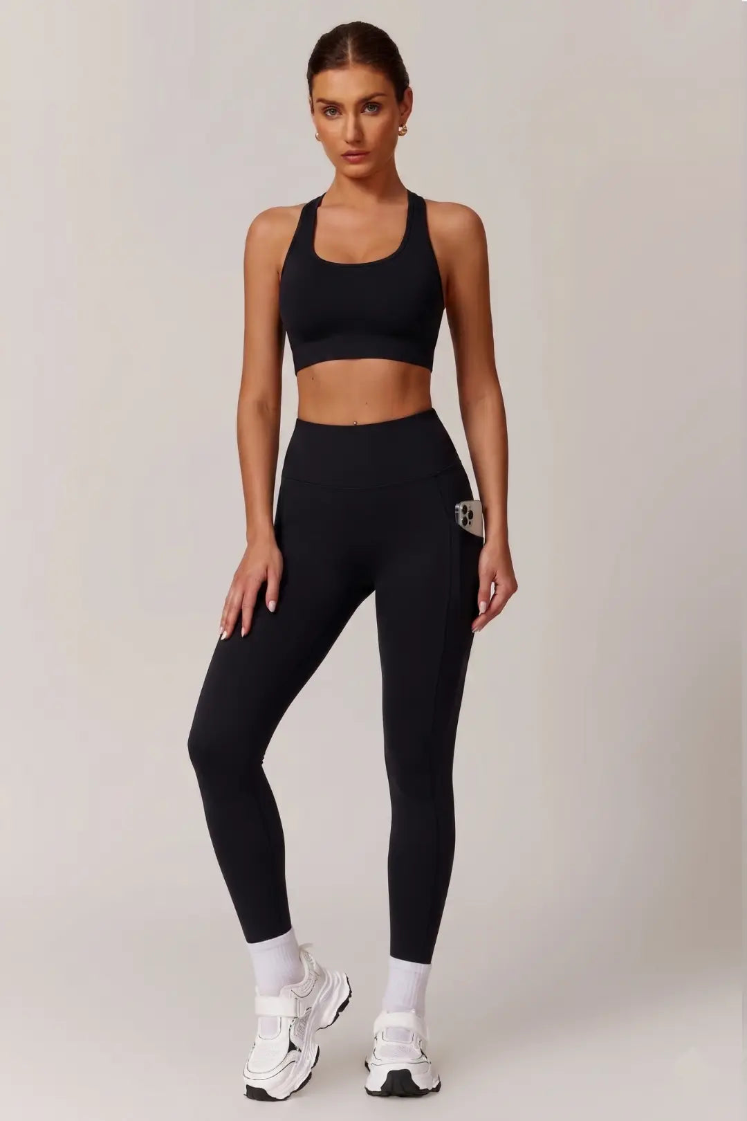 Noir Silhouette Tayt Activestun